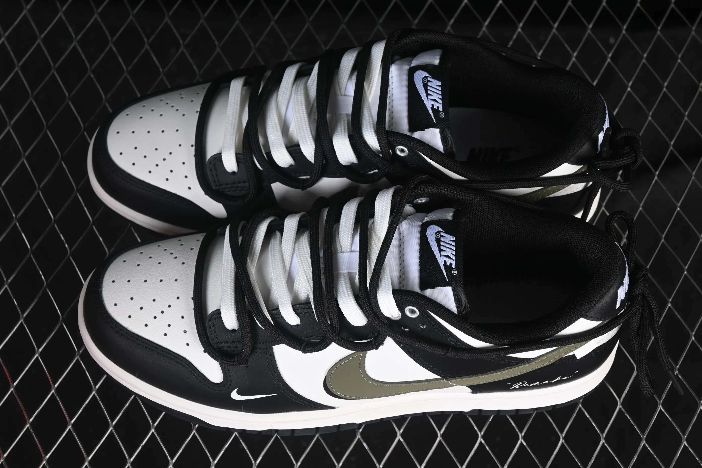 All categories Nk SB Dunk Series Nk SB Dunk Low High-end customized low-top sneakers Nike SB Dunk Low straps Anniversary high-end customized low-top casual sneakers BG0512-083